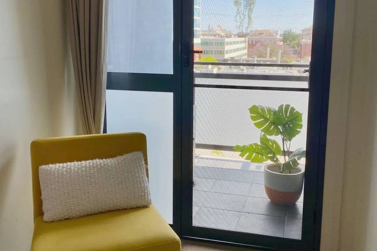 アパート The East Ender 1Br Balcony City View アデレード
